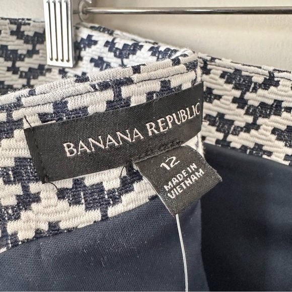 BANANA Republic-White & Blue Stretch Summer Skirt (Size:12) - Picture 8 of 8